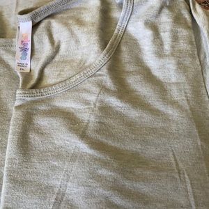 Lularoe classic tee